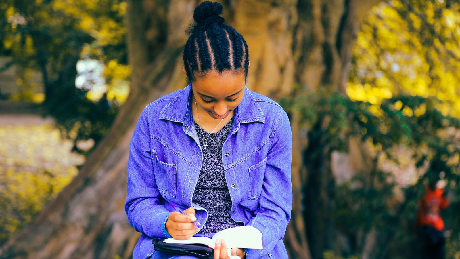 A Guide to Therapeutic Journaling - PleaseNotes