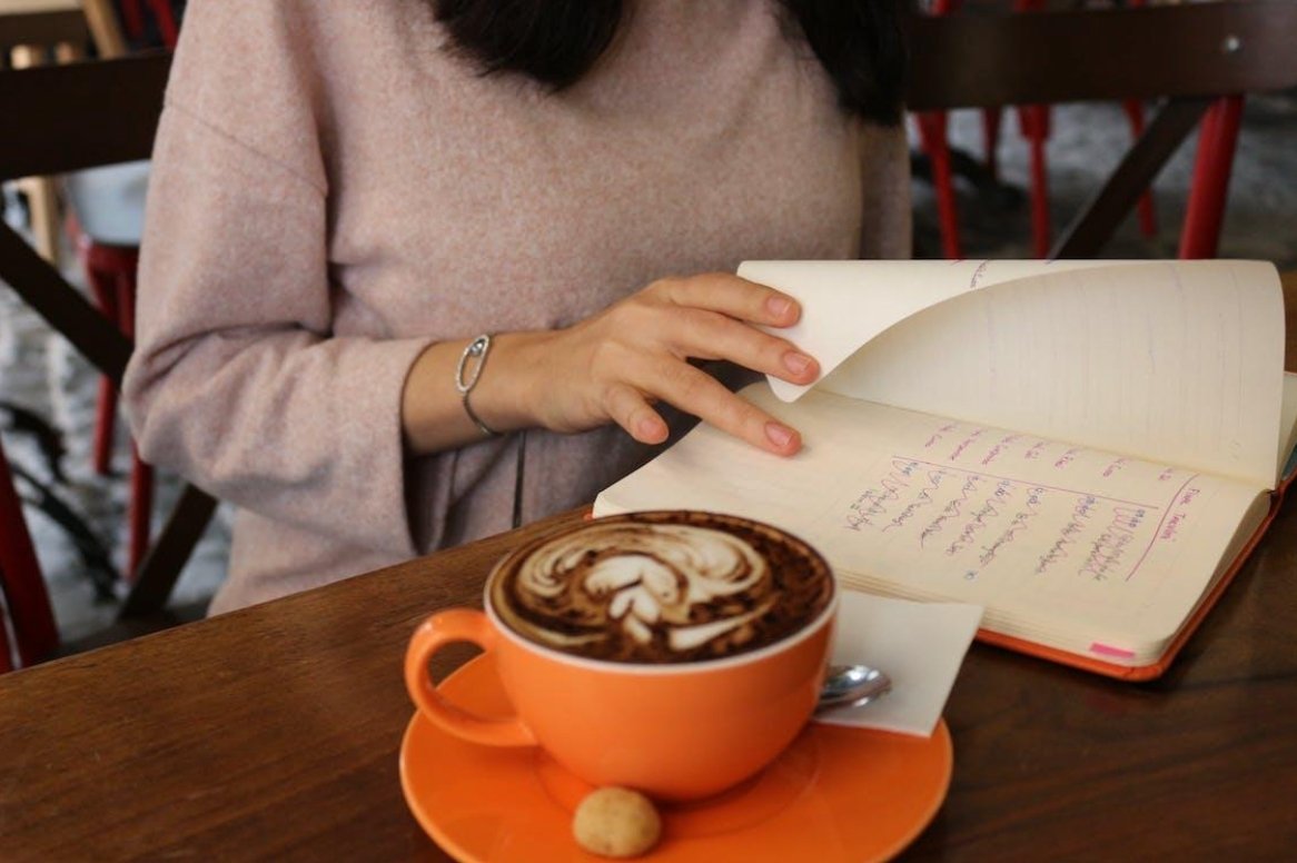 Can Journaling Heal Your Relationship with Food? - PleaseNotes